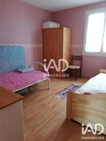 Maison à vendre 4 pièces 82 m² Sainte-Suzanne-et-Chammes