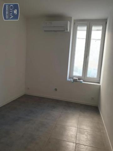 Appartement à louer 2 pièces 38.81m² Toulon (83100)