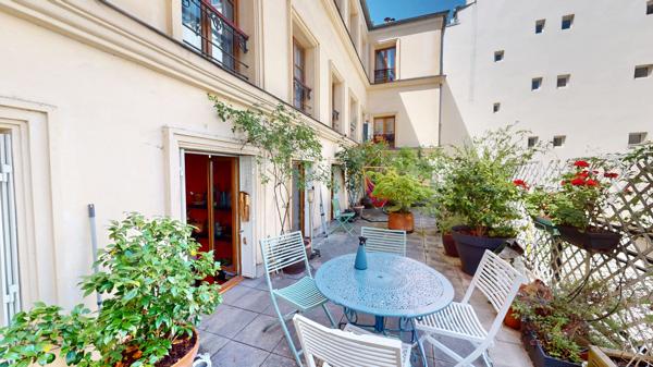 EXCLUSIF Appartement avec terrasse de 44m2!!
