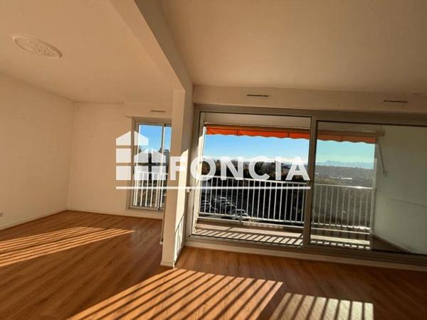 À vendre Appartement 4 pièces 92.22 m² - Pau 64000