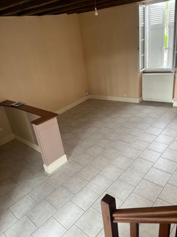 Maison 3 pièces avec cour