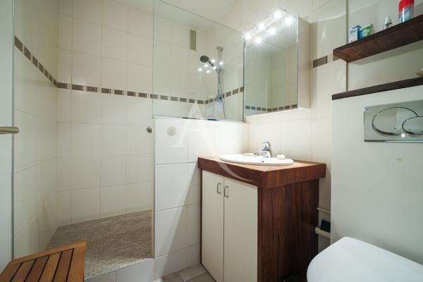 Appartement Paris 2 pièce(s) 44 m2