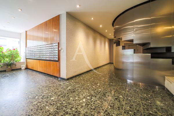 Appartement Paris 2 pièce(s) 44 m2