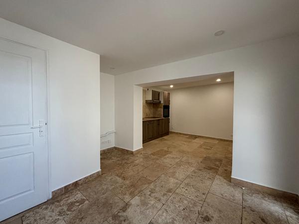 Pavillon divisé en 3 appartements à Herblay Sur Seine