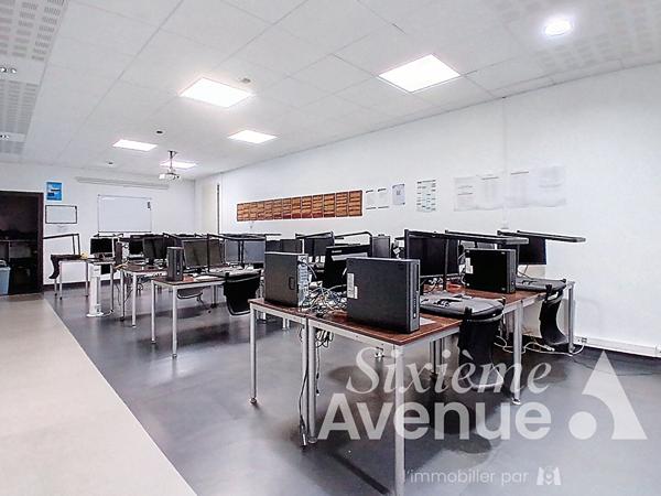 Local commercial 7 pièces 280 m2