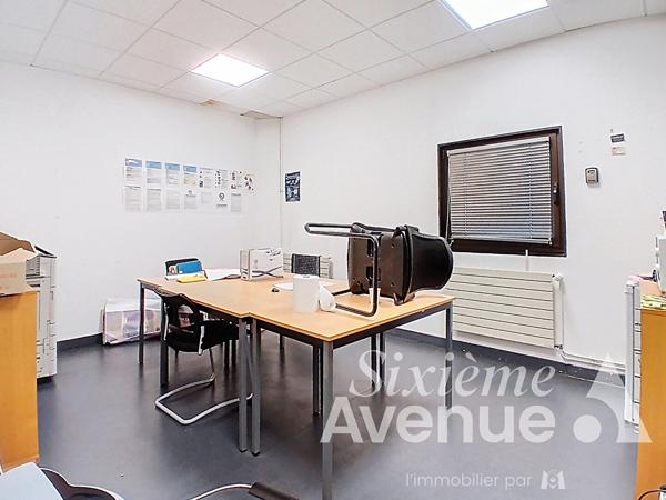 Local commercial 7 pièces 280 m2