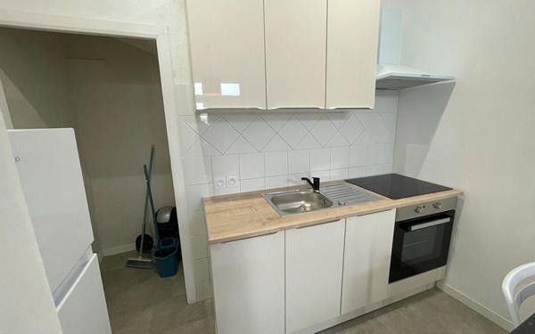 Appartement à louer    1 pièce •  Bollène