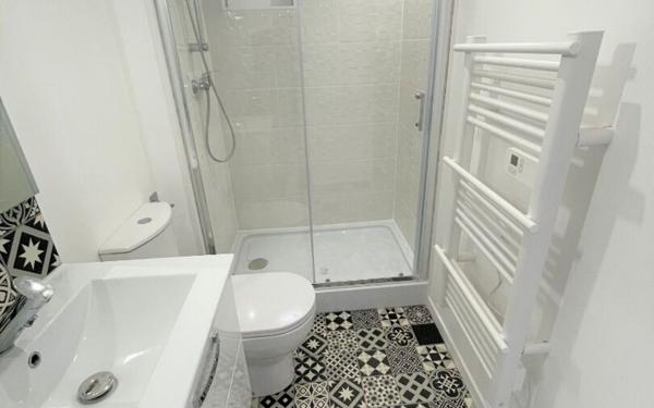 Appartement à louer    1 pièce •  Bollène