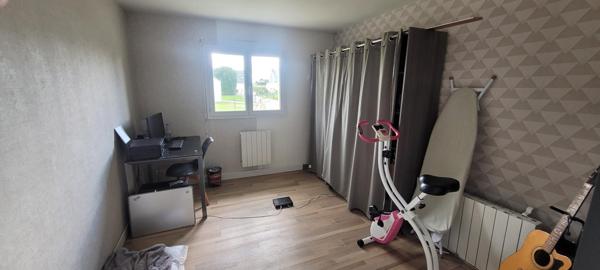 Maison de Plain Pieds au calme EVELLYS REMUNGOL