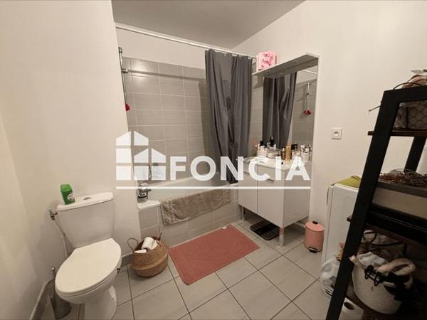 Location Appartement 2 pièces 40.5 m² - RESIDENCE CASTEL ST CYR St Cyr Sur Loire 37540