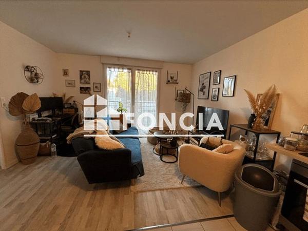 Location Appartement 2 pièces 40.5 m² - RESIDENCE CASTEL ST CYR St Cyr Sur Loire 37540