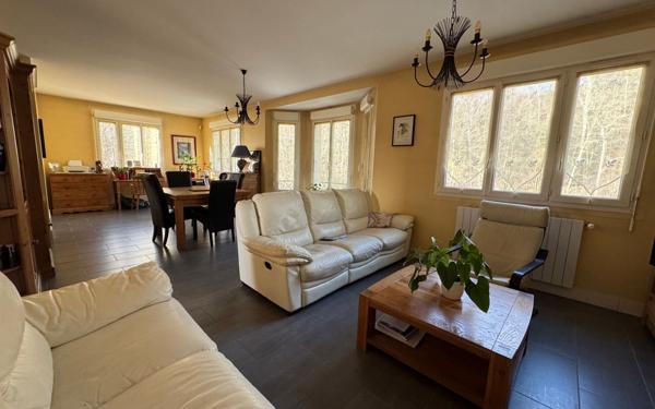 Maison à vendre    7 pièces • 154 m2 Viroflay