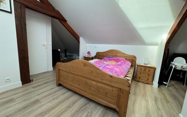 Maison à vendre    7 pièces • 154 m2 Viroflay