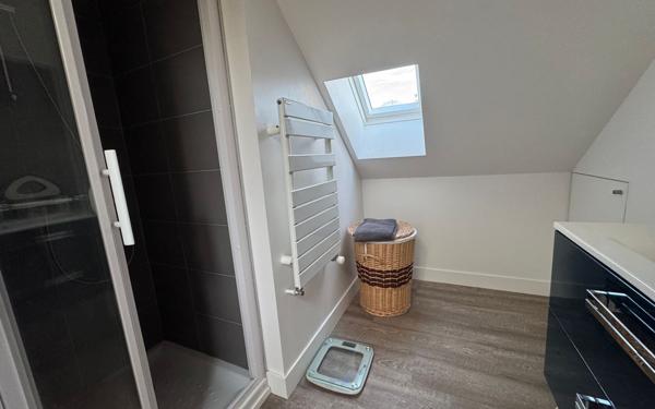 Maison à vendre    7 pièces • 154 m2 Viroflay