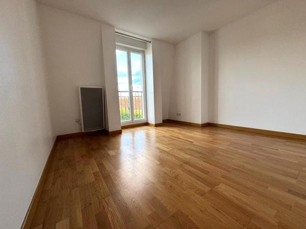 Appartement 102 m2, 5 pièces
