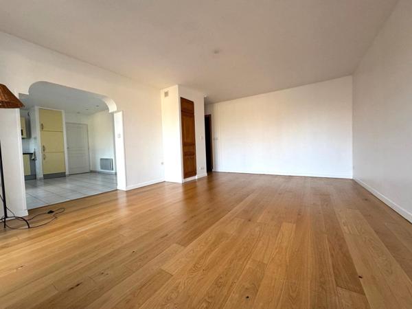 Appartement 102 m2, 5 pièces