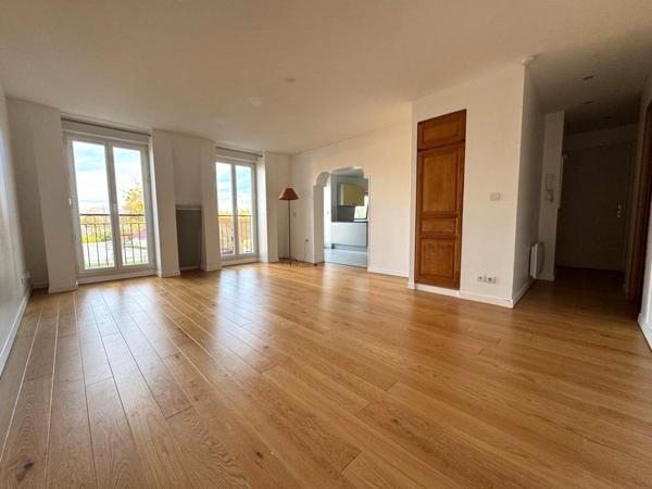 Appartement 102 m2, 5 pièces