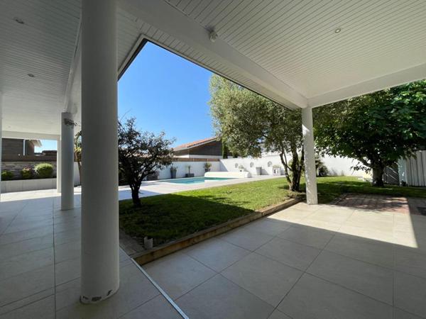 Maison Pessac 7 pièce(s) 5 CHAMBRES + BUREAU 194 m2