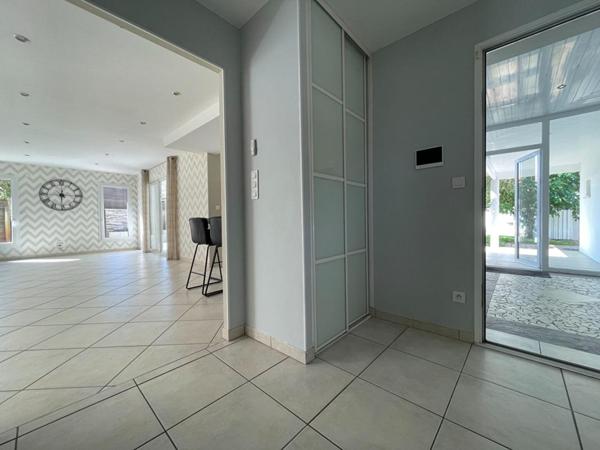 Maison Pessac 7 pièce(s) 5 CHAMBRES + BUREAU 194 m2