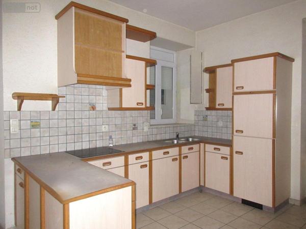 Maison à vendre à Locminé dans le Morbihan (56500), ref : 56077-885