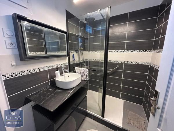 Appartement à louer 3 pièces 77.54m²