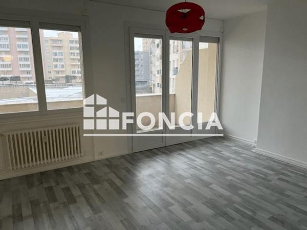 Location Appartement 3 pièces 77.95 m² - 1 PLACE MARECHAL FOCH Saint-etienne 42000
