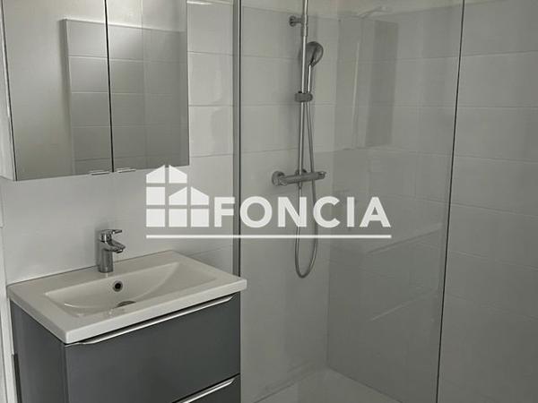 Location Appartement 3 pièces 77.95 m² - 1 PLACE MARECHAL FOCH Saint-etienne 42000