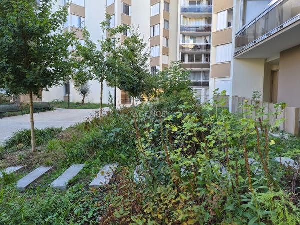 Appartement Saint Germain En Laye 3 pièce(s) 70 m2 235 000 € **  - Référence  18802