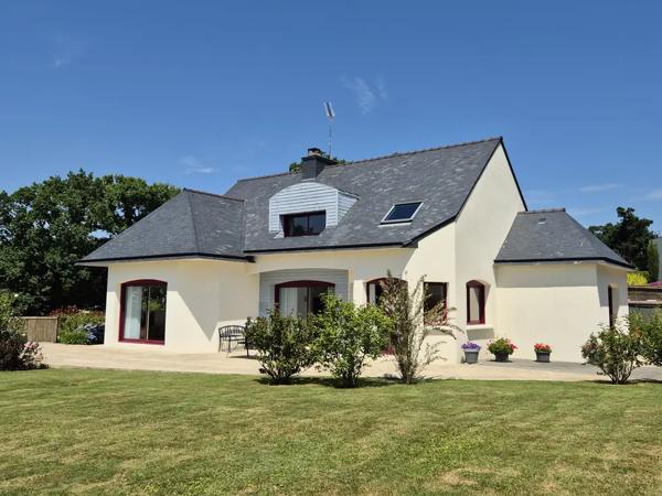 Maison contemporaine rare à Quintin Plain-pied avec jardin