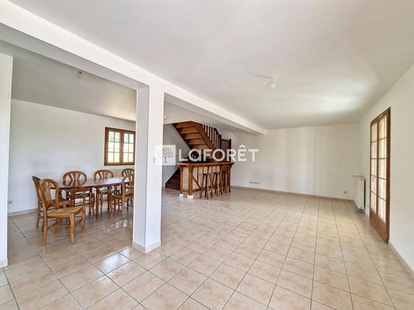 Location maison près de SAINTE OPPORTUNE LA MARE - 4 pièce(s) - 144 m² - 1 100 €/mois