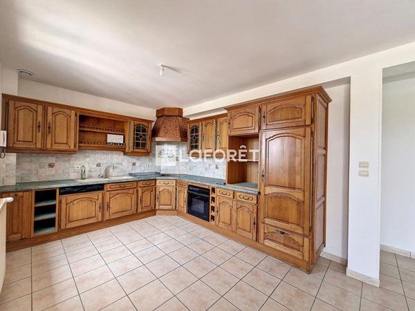 Location maison près de SAINTE OPPORTUNE LA MARE - 4 pièce(s) - 144 m² - 1 100 €/mois