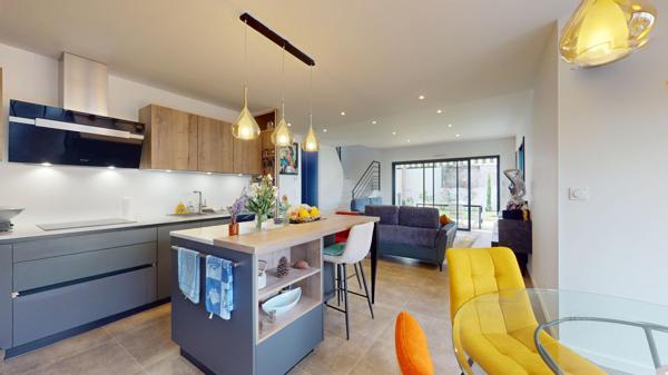 Maison
                                                                                                                                                                                                                                                                                                                        4 pièce(s)                                                                                                                                                                                                          3 chambre(s)                                                                                                                                                                                                          102.6  m²
