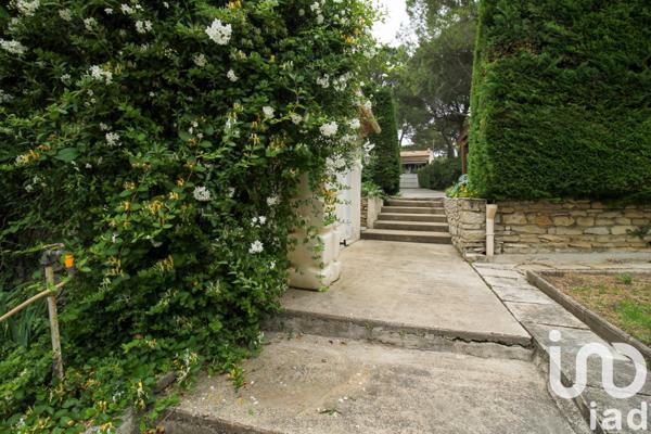 Maison 7 pièces de 269 m² à Langlade (30980)