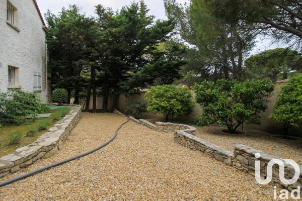 Maison 7 pièces de 269 m² à Langlade (30980)