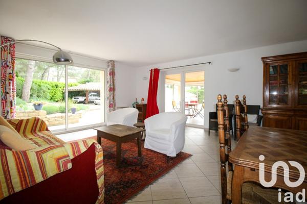 Maison 7 pièces de 269 m² à Langlade (30980)