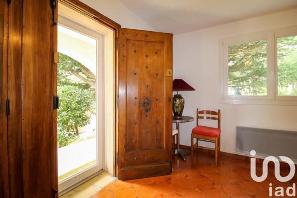 Maison 7 pièces de 269 m² à Langlade (30980)