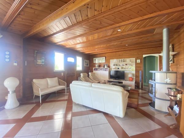 La Teste de Buch ! Maison familiale de 222 m2, garage de 68 m2, parcelle 1175 m2 !