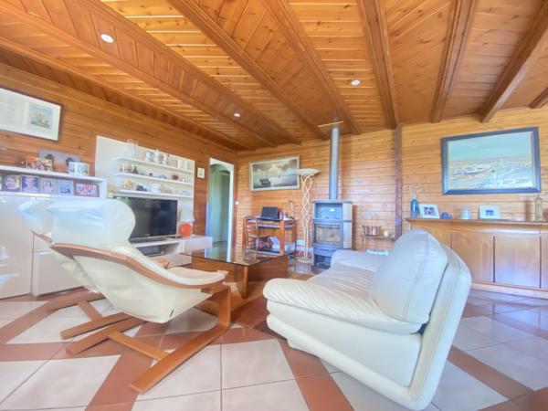La Teste de Buch ! Maison familiale de 222 m2, garage de 68 m2, parcelle 1175 m2 !