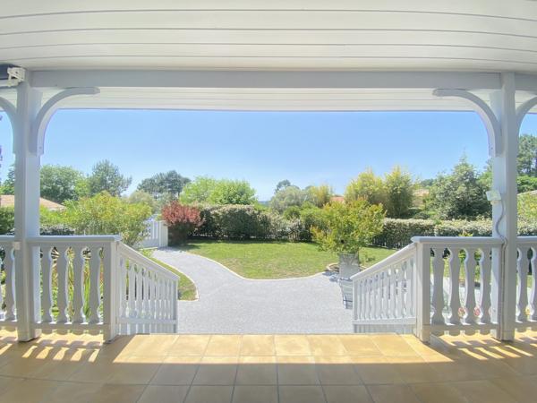 La Teste de Buch ! Maison familiale de 222 m2, garage de 68 m2, parcelle 1175 m2 !