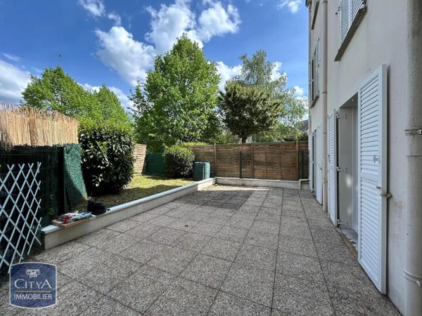 Appartement à louer 3 pièces 65.84m² Blois (41000)