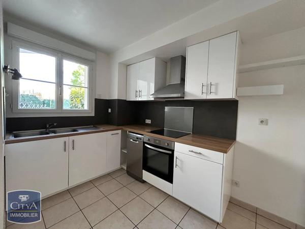 Appartement à louer 3 pièces 65.84m² Blois (41000)