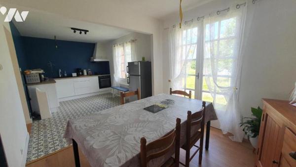 Maison d'habitation dans hameau en campagne