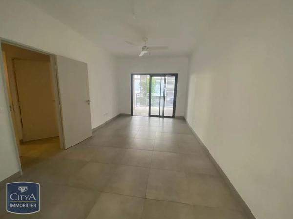 Appartement à louer 3 pièces 62.86m² Saint-Paul (97435)