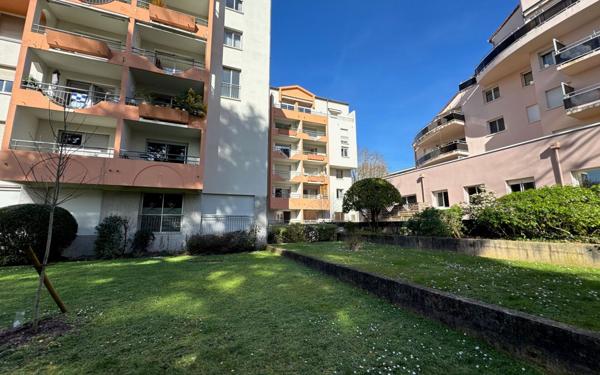 Appartement à vendre    3 pièces • 89 m2 Périgueux