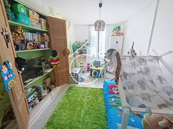 GARDONNE : Maison familiale de 191m²  avec jardin et toit-terrasse