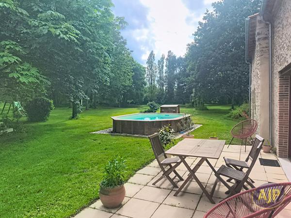Vente maison Les Brouzils : 368 000 € - AJP Immobilier Montaigu