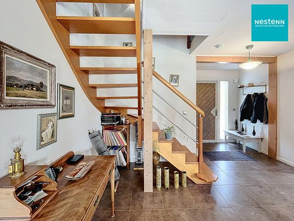 Maison Montbrison 6 pièce(s) 150 m² - terrain clôturé et arboré - piscine