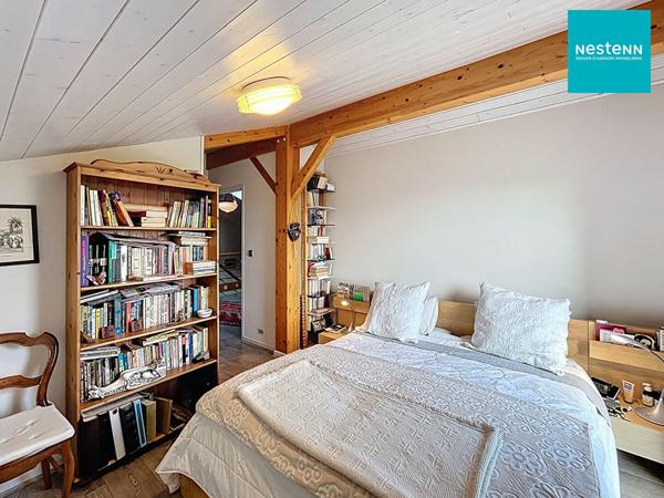 Maison Montbrison 6 pièce(s) 150 m² - terrain clôturé et arboré - piscine