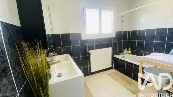 Maison à vendre 8 pièces 159 m² Gien