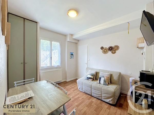 Appartement F2 à vendre  2 pièces - 22,57 m 2   BAGNERES DE LUCHON  - 31